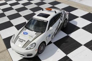 Porsche Panamera Turbo Safety Car 2011 года